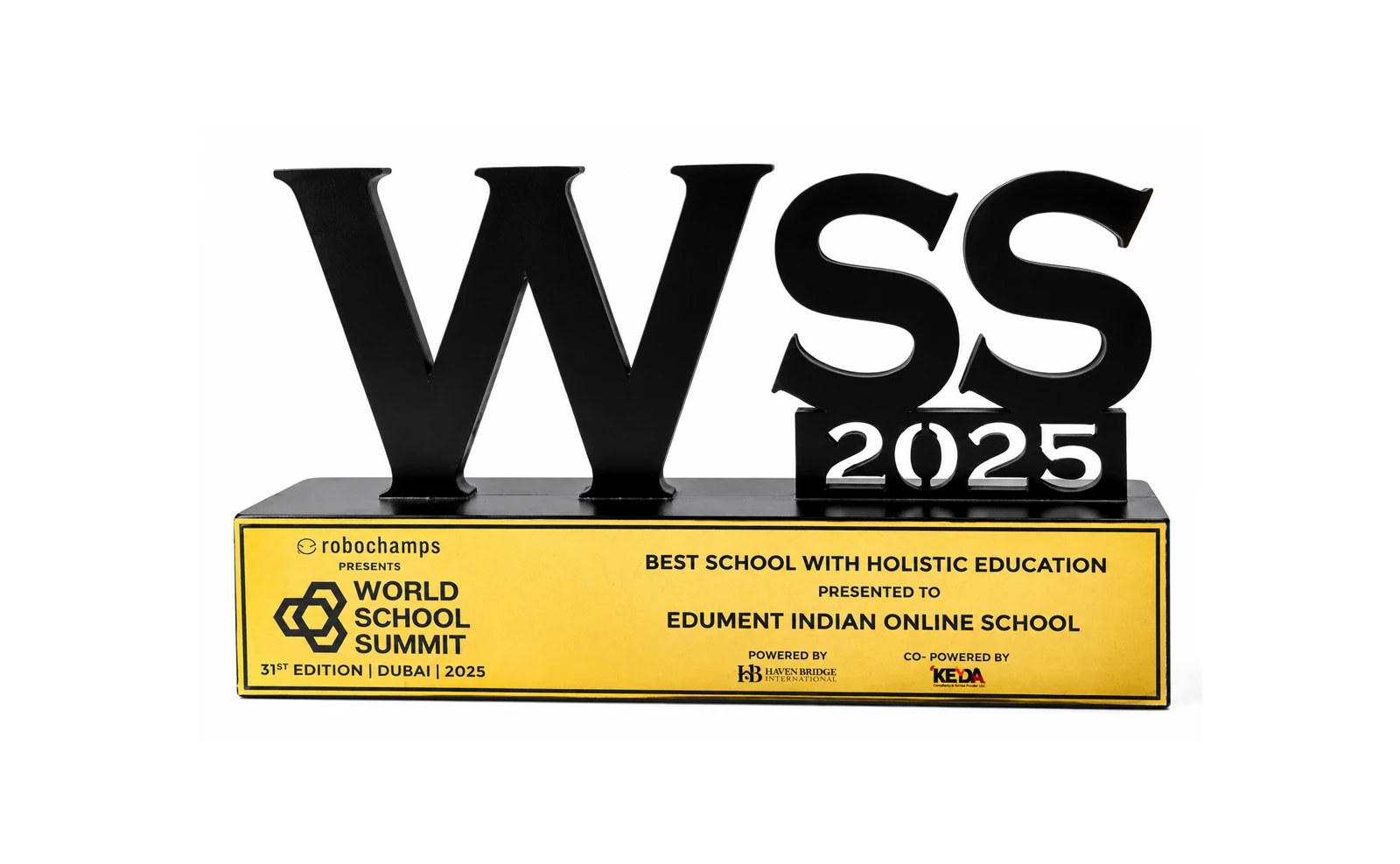 World School Summit 2025 trophy presented to Edument Indian Online School for Best School with Holistic Education
